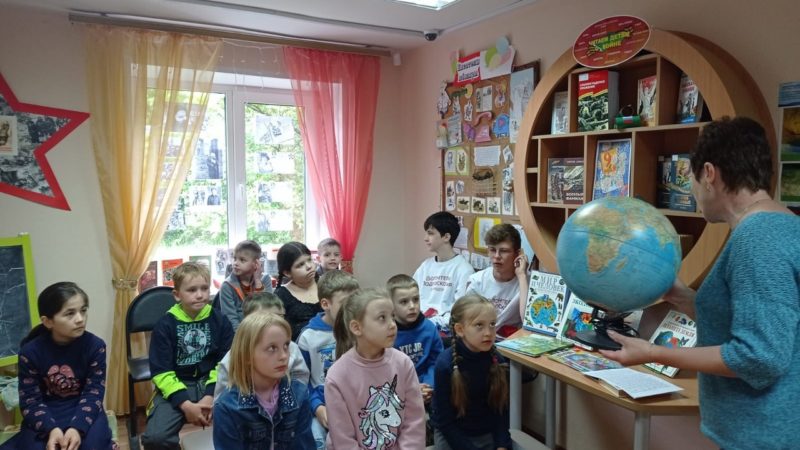 В Тучковской библиотеке постигали мир природы и делали аппликации