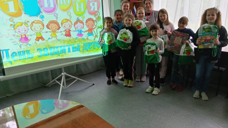 В Беляногорской библиотеке наградили участников конкурса рисунков