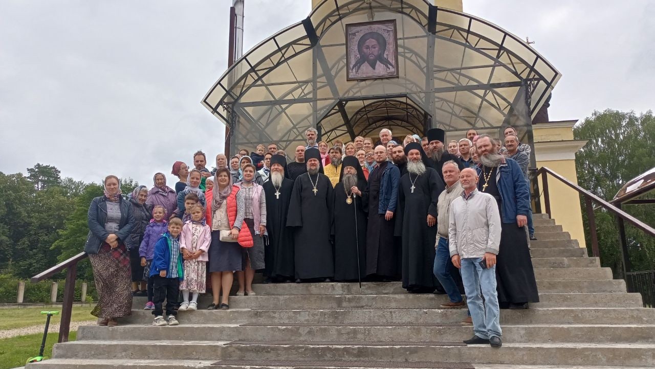 В скиту «Всецарица» выступили звонари Колокольного центра Данилова  монастыря | 13.07.2023 | Руза - БезФормата