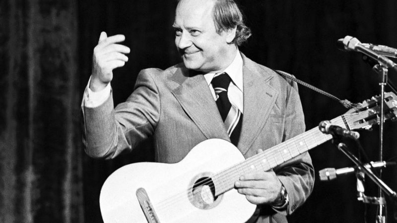 Ружан приглашают послушать песни Визбора