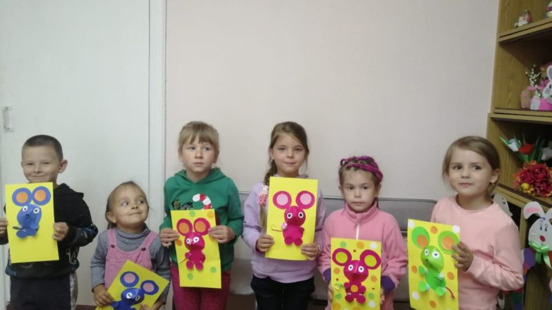 Ватулинцы делали объемную аппликацию