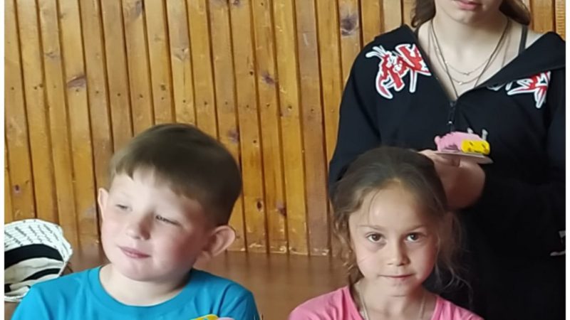 Богородцы мастерили гусеницу