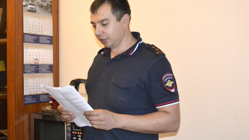 В Нестерово участковый уполномоченный полиции встретился с жителями