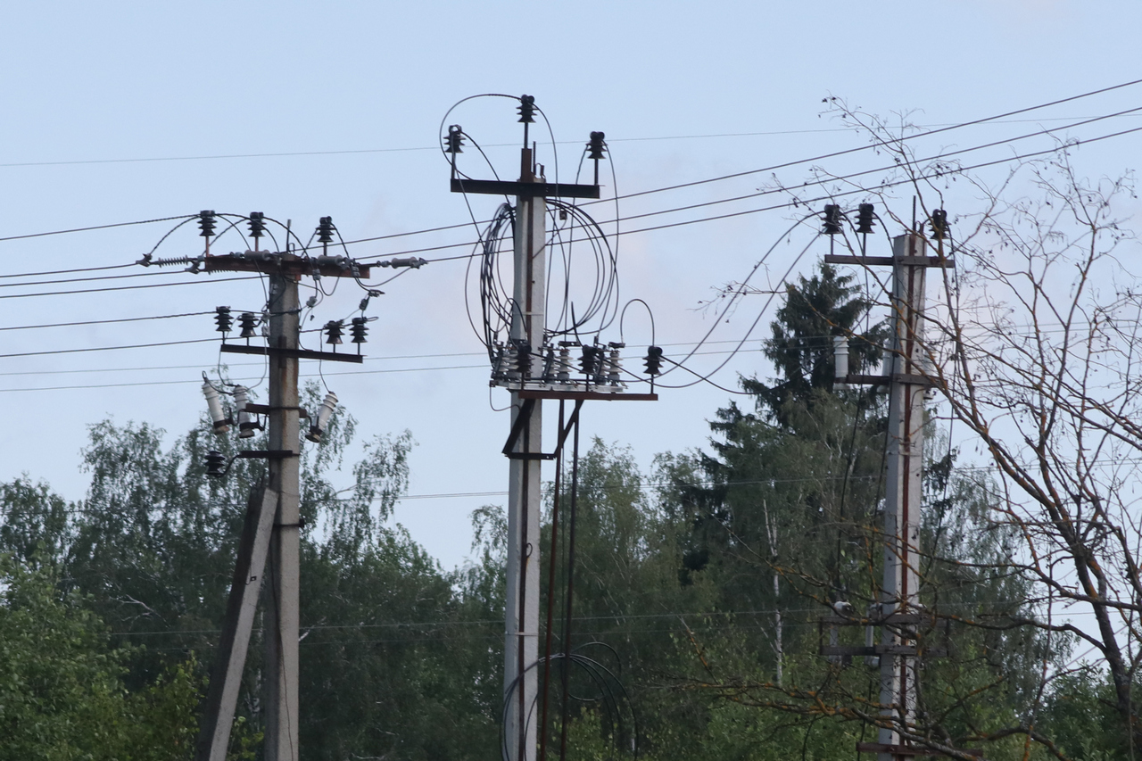 В Рузском округе ремонтируют электросети | 03.07.2023 | Руза - БезФормата