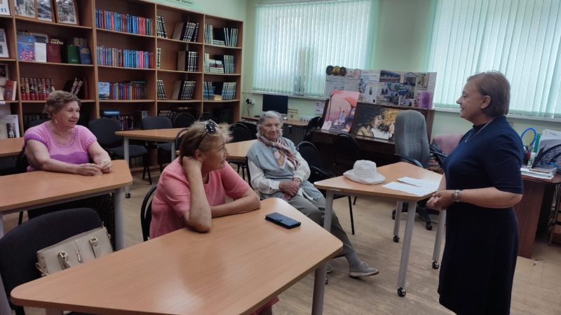 Тучковцы старшего поколения делились читательскими планами