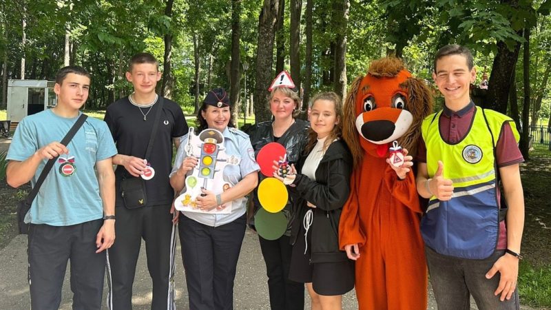 На Городке делали сувениры по дорожной безопасности