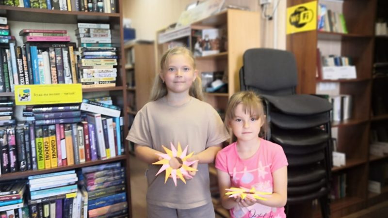 Дороховчане мастерили игольчатую звезду