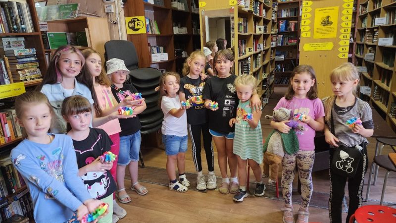 Дороховские ребята смастерили антистрессовые игрушки