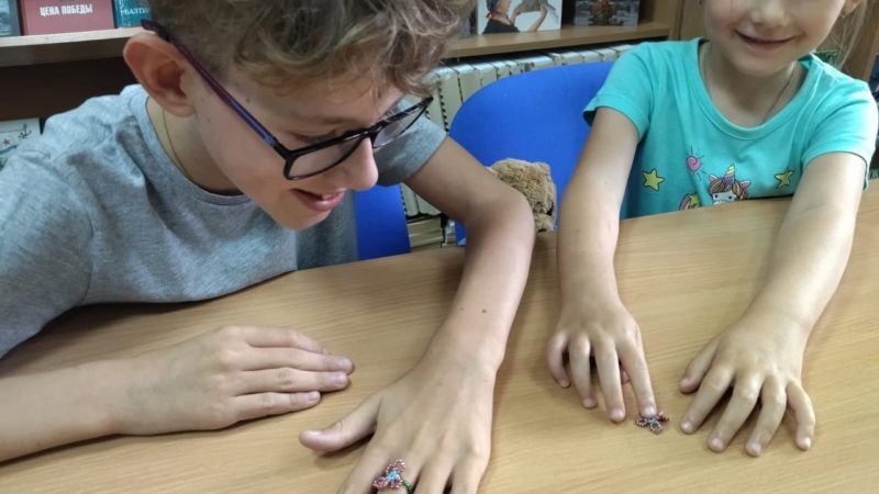 Цветы из бисера у юных ружан – как настоящие