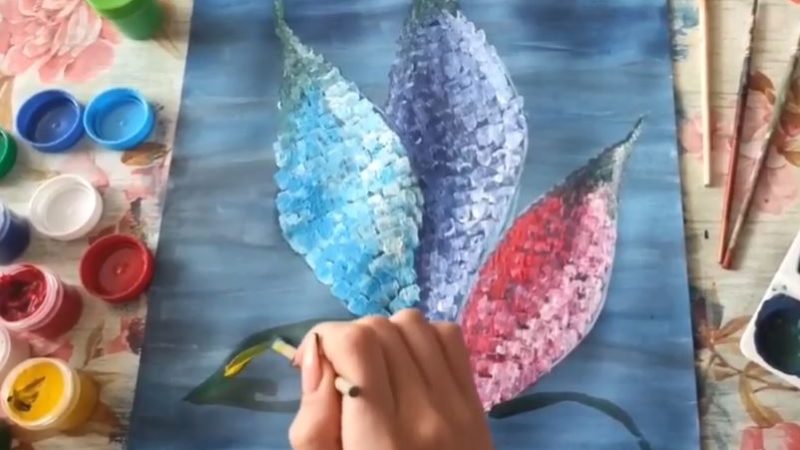 Ружане учились рисовать люпины