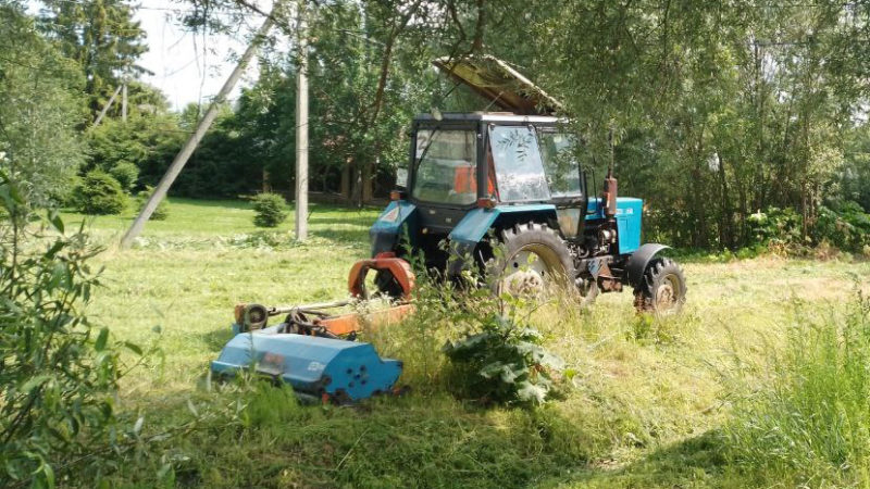 В Рузском округе косят траву