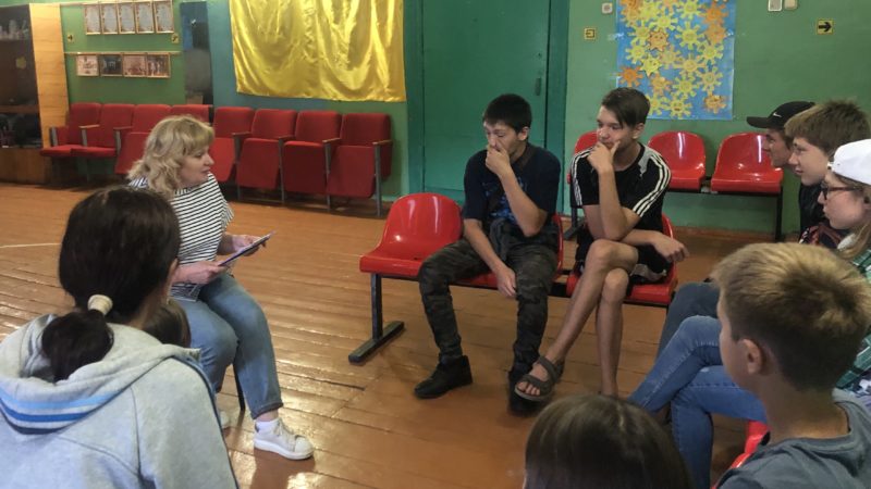 В Старониколаевской библиотеке вспоминали старинные игры