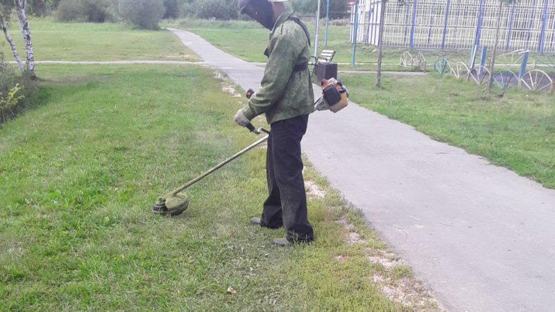 В Рузском округе окашивают газоны