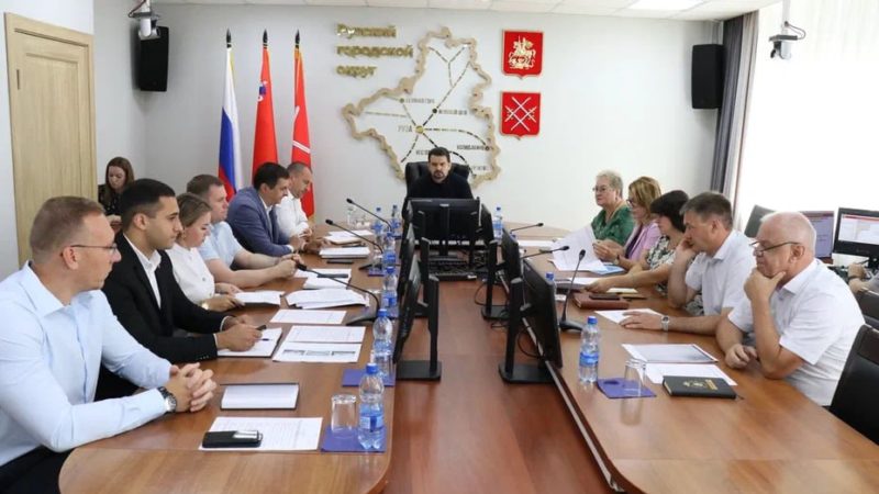 Николай Пархоменко обсудил важные вопросы на оперативном совещании