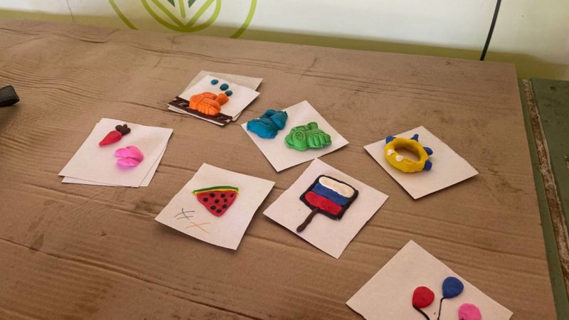 Посетители Городка развивали мелкую моторику рук