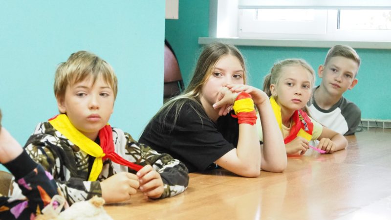 Участники клуба «Каникулы в Молодежке» занимались творчеством