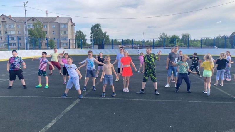 В Нововолково прошли соревнования для детей