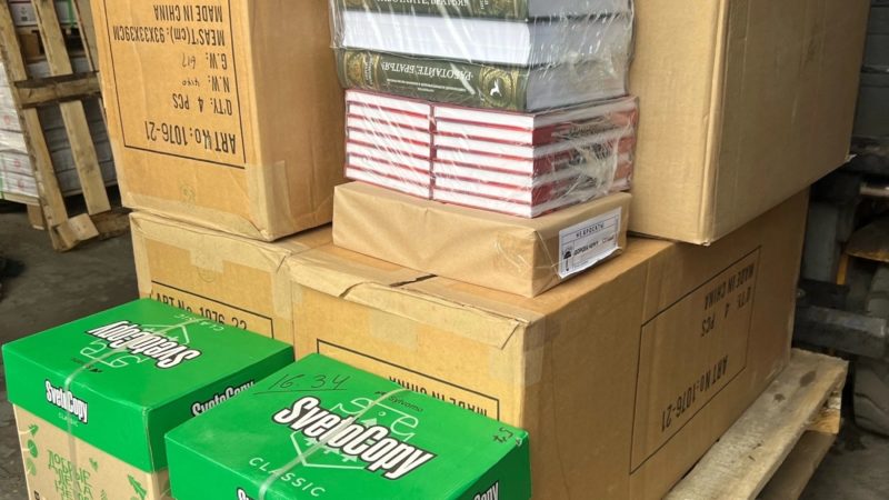 Волонтеры передали помощь школьникам Донбасса