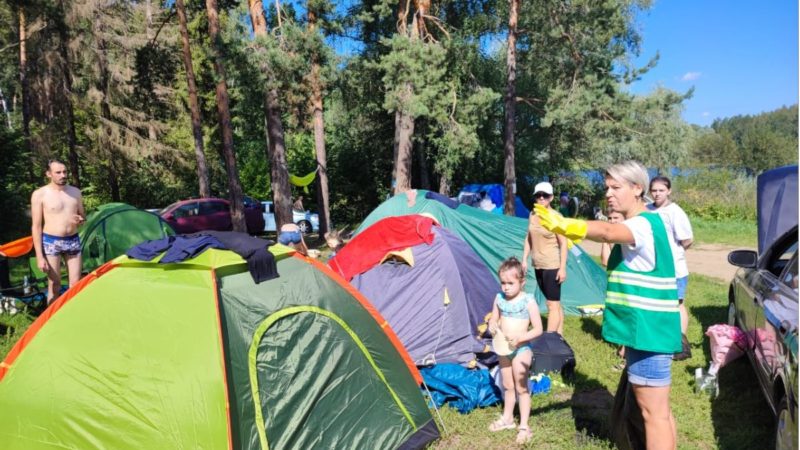 Участники акции «Чистый лес» очистили от мусора прибрежную полосу Озернинского водохранилища