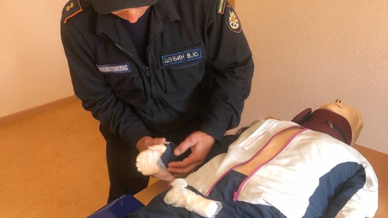 Пожарные прошли аттестацию на квалификацию «спасатель»