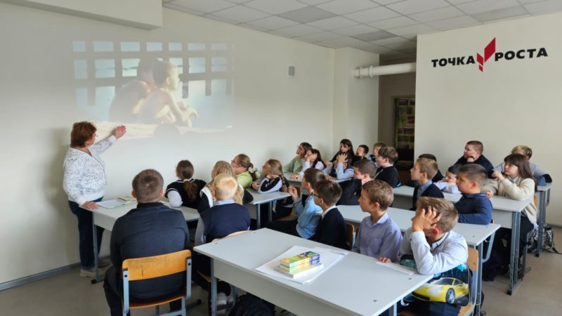 Кинолекторий о важном – для сытьковских школьников