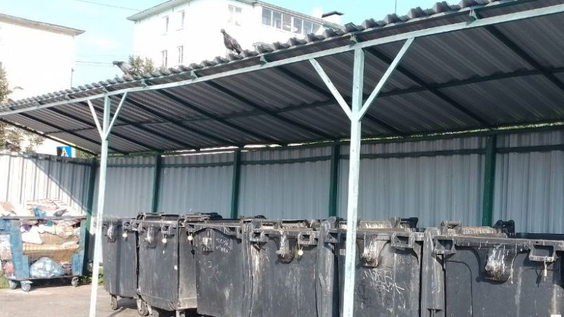 В Рузском округе убирают мусор на контейнерных площадках