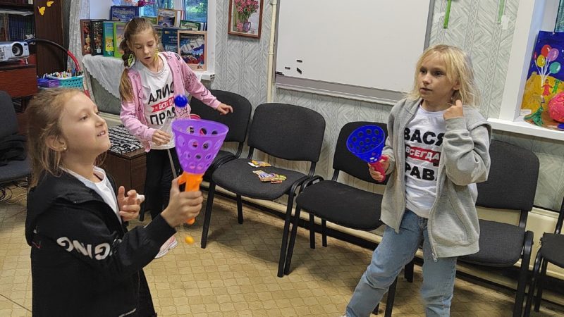 В Краснооктябрьской библиотеке играли в «Бильбоке» и «Кто я?»