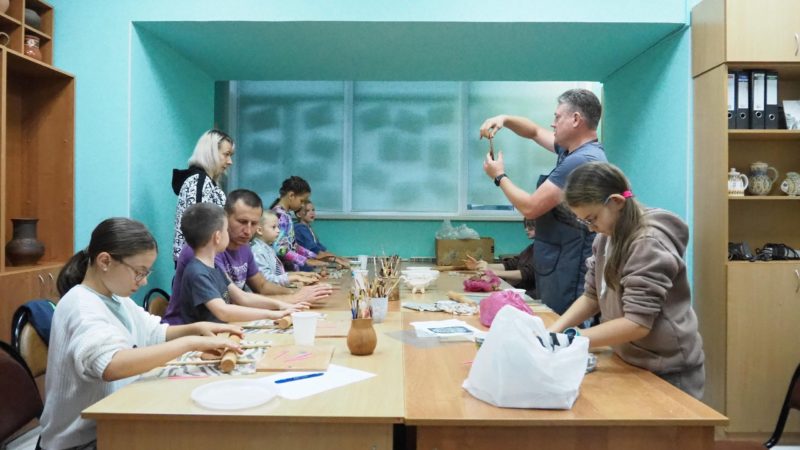 Ружан приглашают освоить азы гончарного ремесла