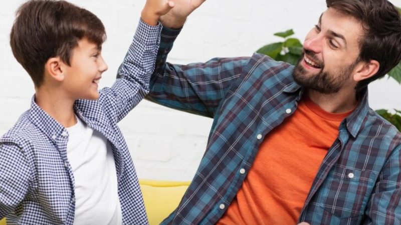 Приемным семьям — о взаимоотношениях отцов и детей