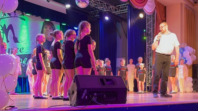 Участников танцевального коллектива «ЭКШН» поздравили с новым сезоном