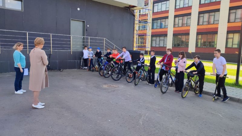 Тучковские школьники показали литературные знания и покатались на велосипедах