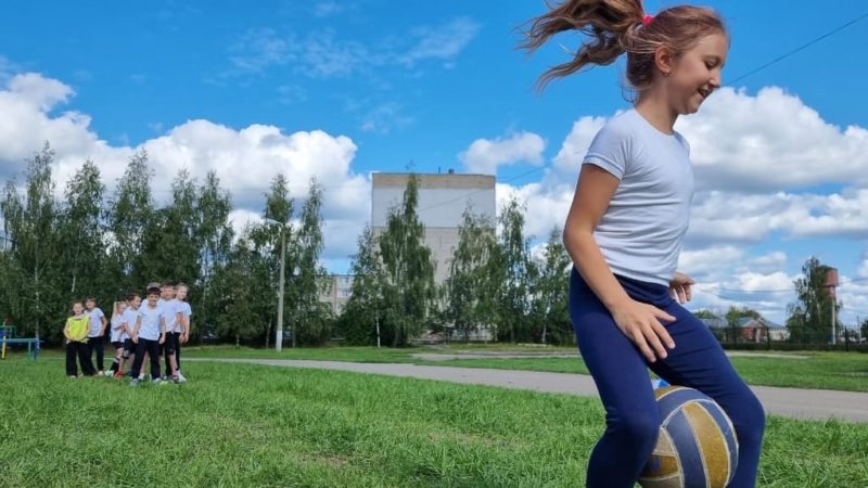 Колюбакинские школьники соревновались в скорости и ловкости