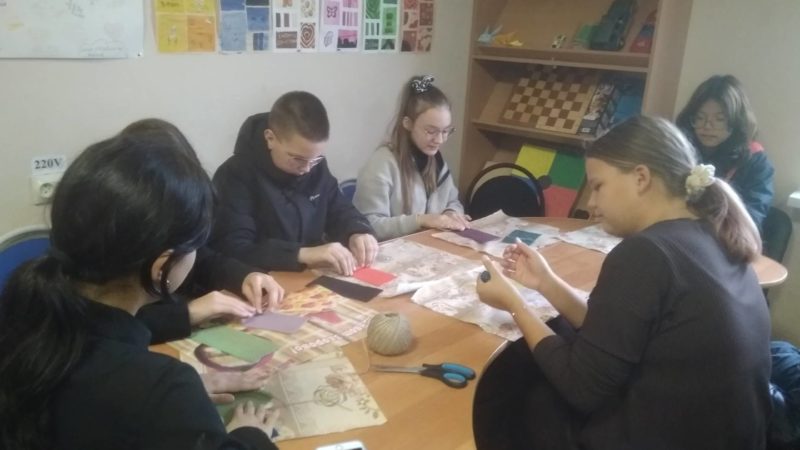 Орешковские ребята познали магию свечи