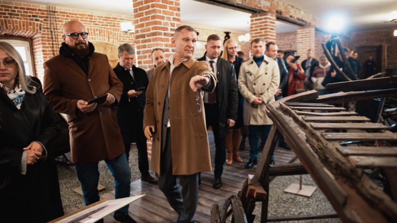 Евгений Есютин принял участие в заседании рабочей группы по вопросам сохранения объектов культурного наследия