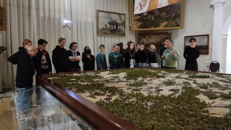 Никольские школьники посетили Бородинский музей