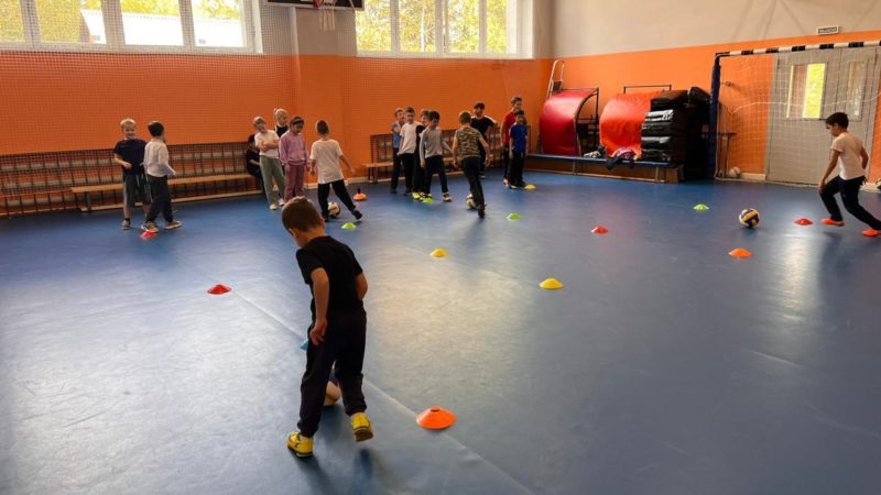 Дороховские школьники посещают спортивную секцию