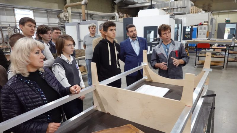 Лицеисты побывали на экскурсии в конструкторском бюро