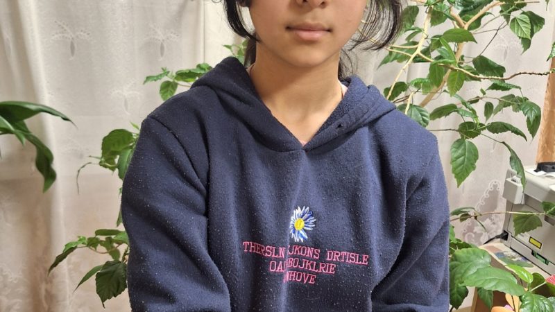 Участники кружка «Умелые ручки» мастерили браслеты