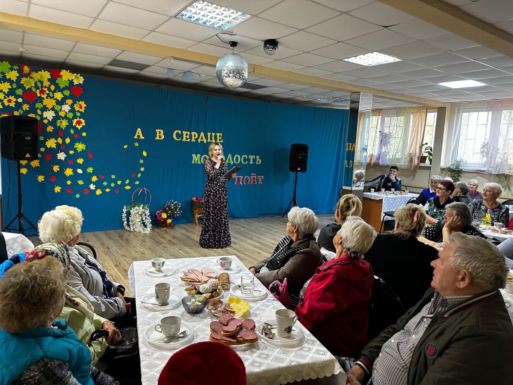 Беляногорские пенсионеры вспоминали свою молодость | 03.10.2023 | Руза -  БезФормата