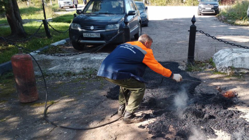 В Рузском округе ликвидируют ямы на дорогах