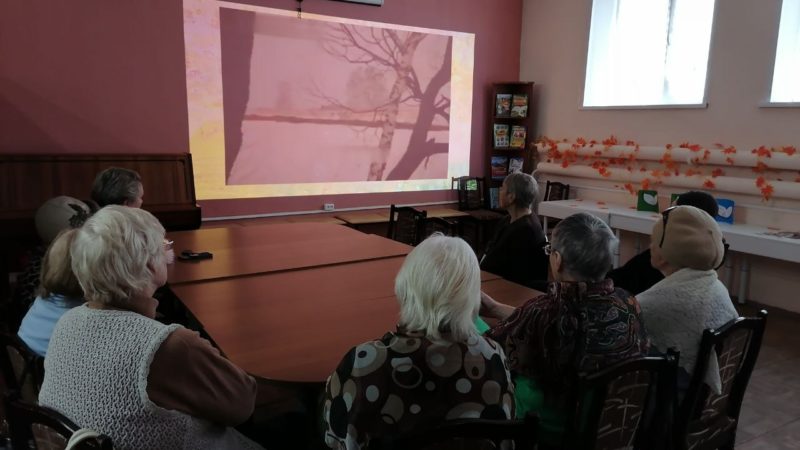 Галерея портретов Александра Шилова – в Рузской библиотеке