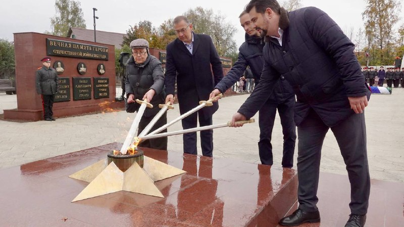 В Тучково открыли мемориал и зажгли Вечный огонь