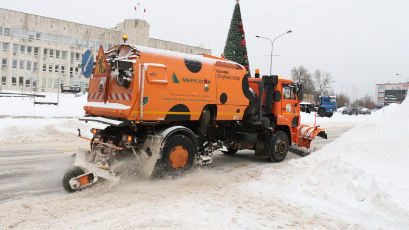 В Рузском округе расчищают улицы