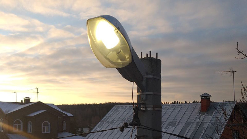 В Рузском округе приводят в порядок уличные светильники