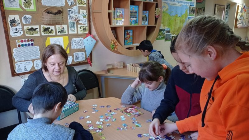 Юные тучковцы играли и развивались в библиотеке