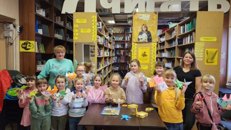 Юные дороховчане путешествовали в мир оригами