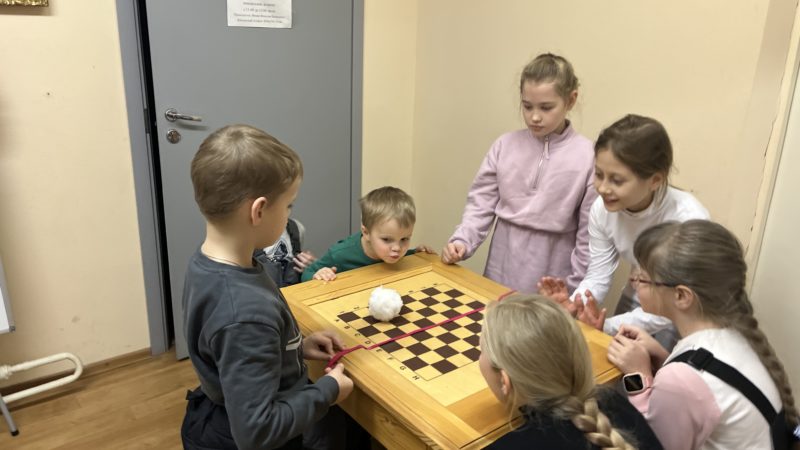 Для старорузских ребят – новогодние конкурсы в библиотеке