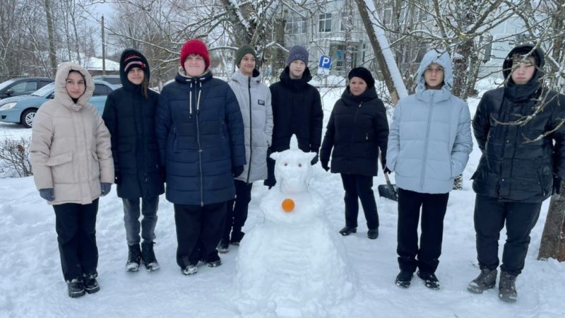 Лицеисты участвуют в новогодней акции