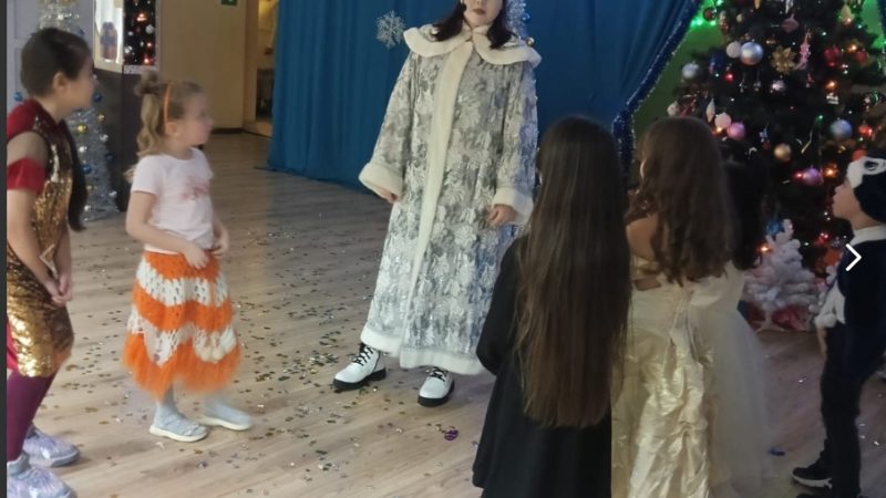 Юные беляногорцы веселились на новогоднем празднике