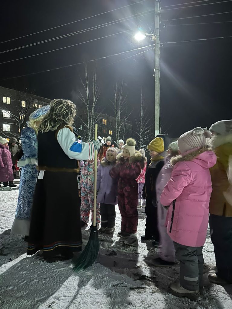 Как в Никольском елку наряжали | 11.12.2023 | Руза - БезФормата